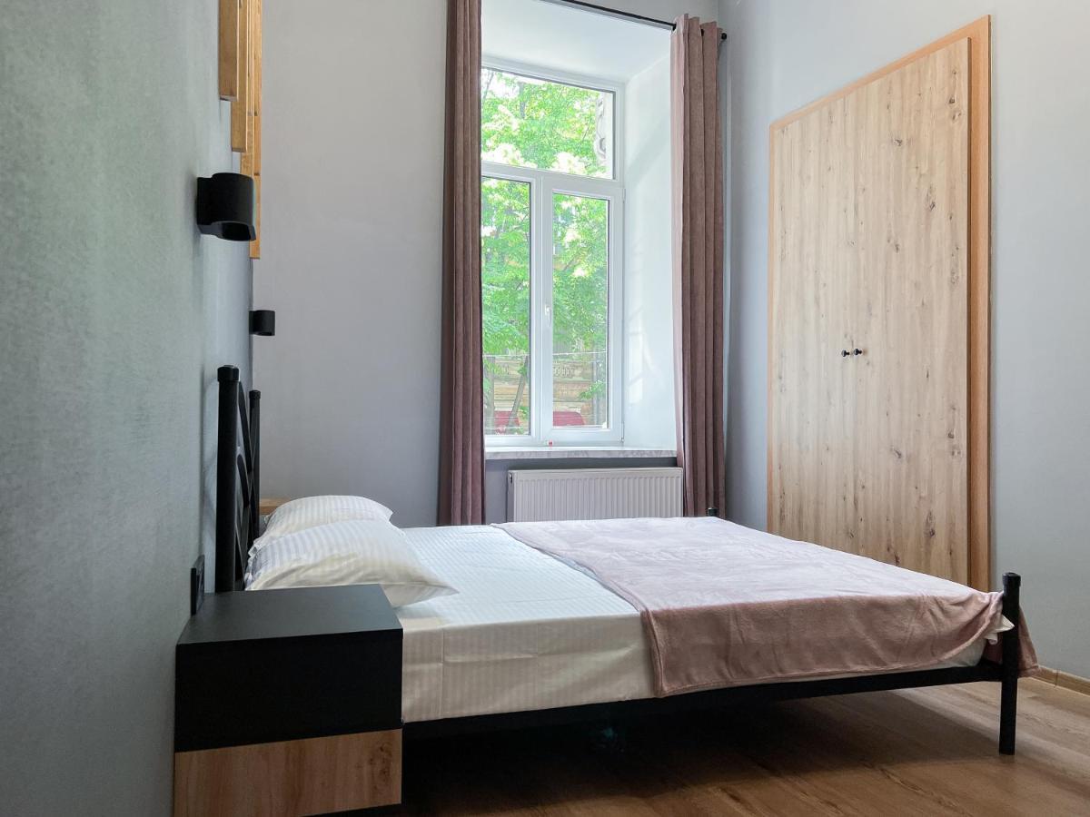Apartments White Pearl Sadova Οδησσός Εξωτερικό φωτογραφία