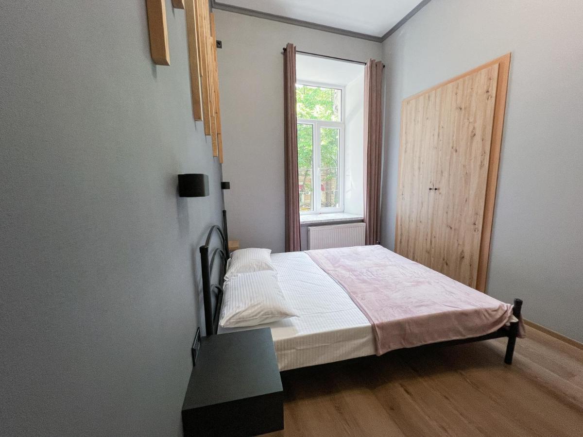 Apartments White Pearl Sadova Οδησσός Εξωτερικό φωτογραφία