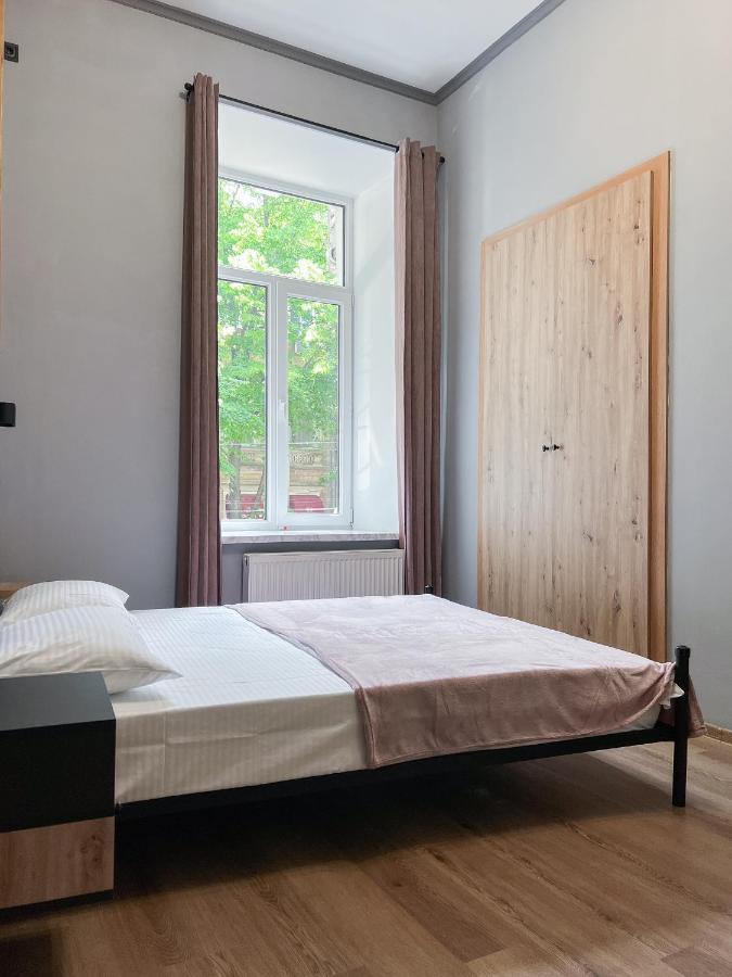 Apartments White Pearl Sadova Οδησσός Εξωτερικό φωτογραφία
