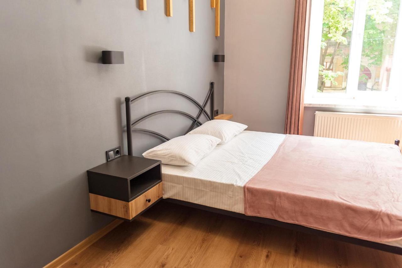 Apartments White Pearl Sadova Οδησσός Εξωτερικό φωτογραφία